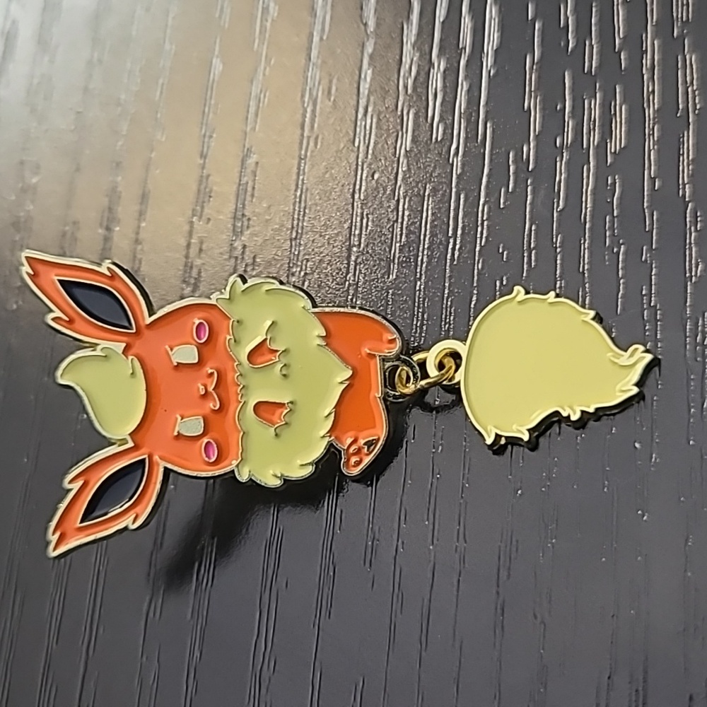 Pokemon Flareon Pin